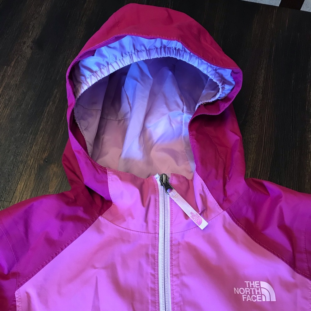 The North Face Girls Lightweight Jacket!